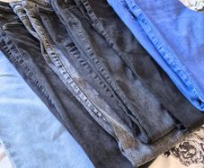 Bundle of 6 High-Rise Skinny Jeans