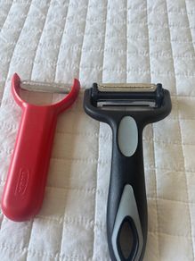 Vegetable peelers