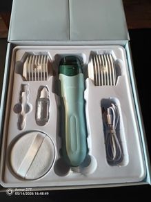 Automatic Vacuuming hair clipper