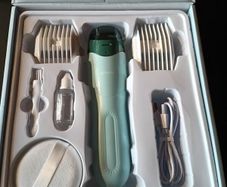 Automatic Vacuuming hair clipper
