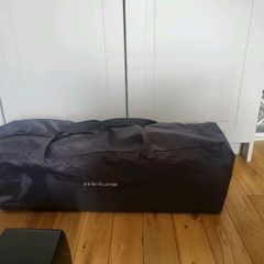 Miniuno travel cot