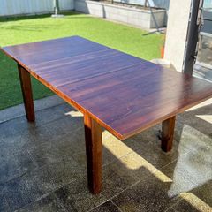Solid Wood Extendable Dining Table