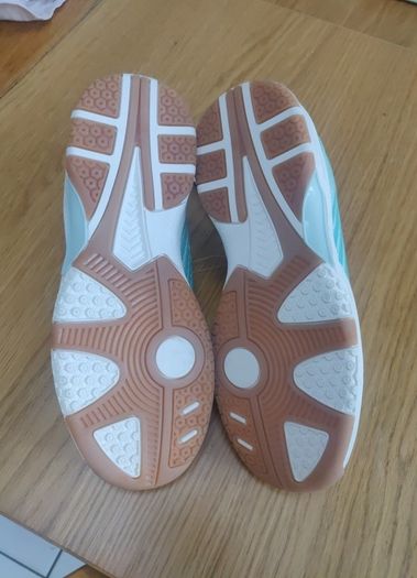 kids trainers