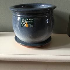 Kiltrea pottery plant pot