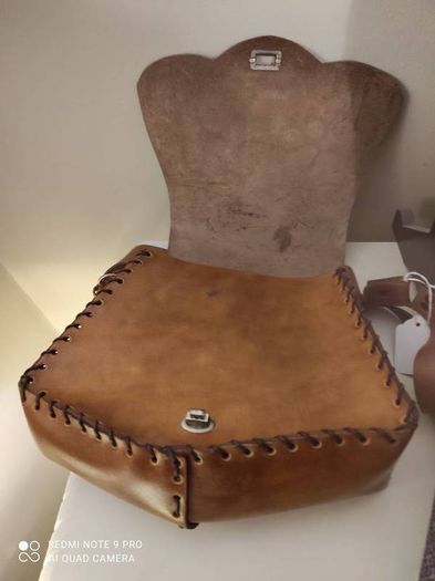 Vintage leather bag