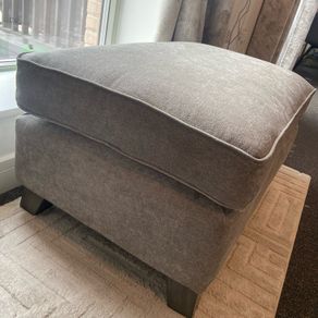 Ottoman / Footstool