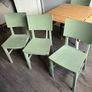 Table and chairs Image 4