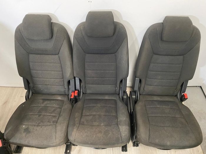 2011 Ford s max Seats Set