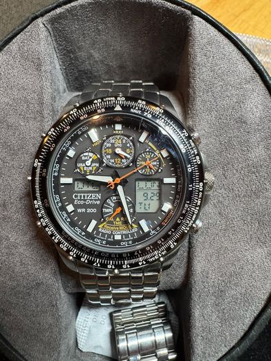 citizen Skyhawk Eco drive U600