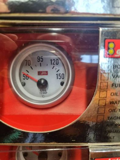 Gauges and asscessories