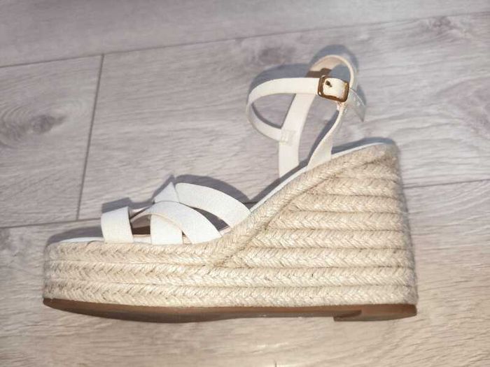 Primark cream espadrille wedges - size 4