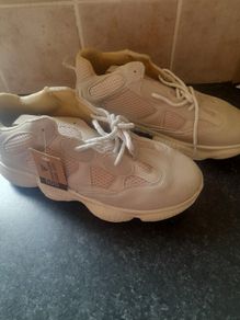 Adidas YEEZY trainers size 5 new with tags