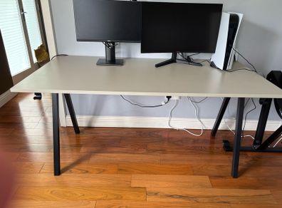 Office Table/Desk