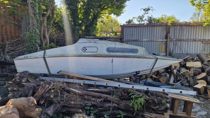 Cabin Cruiser boat on Galvanised Trailer