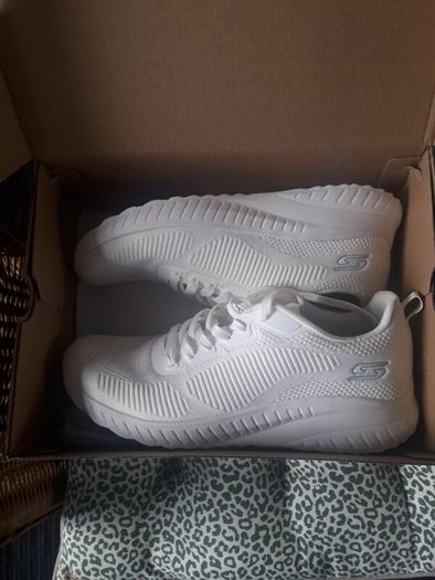 Skechers