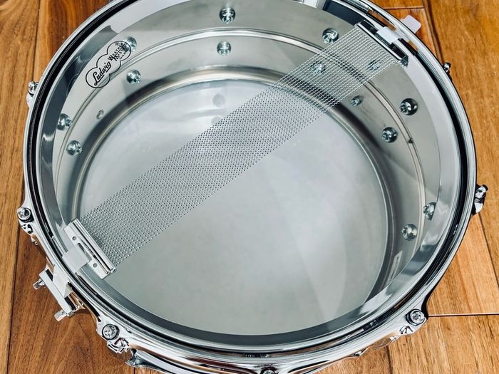 Ludwig 402 Snare Drum