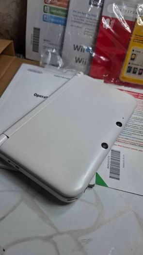 Nintendo 3DS  XL Super Mario 3D Land Handheld  White  Working Fast Shipping