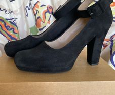 UNISA Suede Leather Court Heels