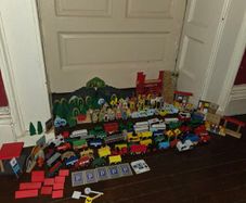 550+ Piece Train Set - Tracks, Vehicles, People, Buildings, Signs