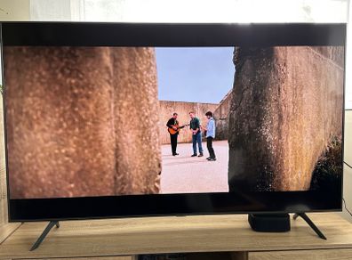 Samsung 4k uhd 65 inch TV