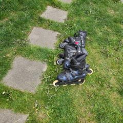 Roller blades