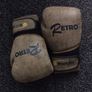 Retro e Wonder 10oz Boxing Gloves Image 4