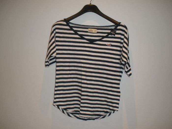 Hollister XS striped Top - New