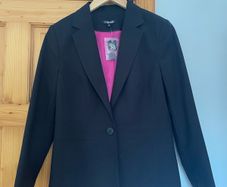 Black blazer pink lining