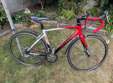 Giant Defy Road Bike