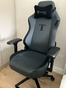 Secretlab TITAN 2020 Ash Excellent Condition, Fully Adjustable Gaming/Office Chair