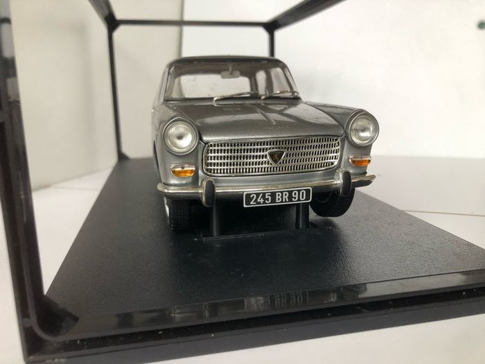 model cars AutoArt Minichamps Otto Norev