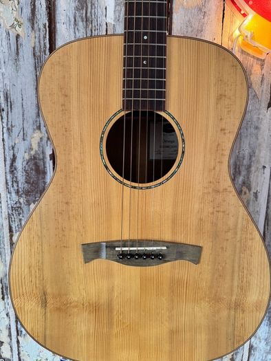 Maestro Elite Series Omega All Solid Acoustic Guitar