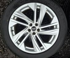 20" Genuine Audi Q7 S Line Alloys with tyres