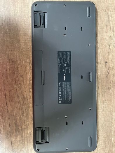 LOGI external wireless keyboard (K545), wireless mouse (M510) & USB connection