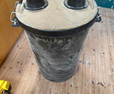 Dust extractor separator bin