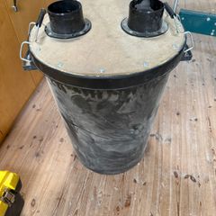 Dust extractor separator bin