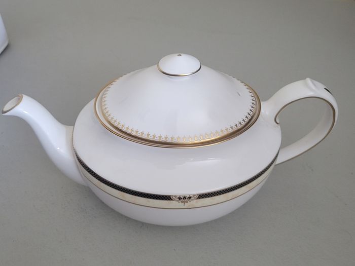 Spode Avignon teapot