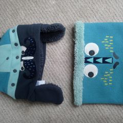 Du Pareil Au Meme unisex snood and viking hat age 8-10