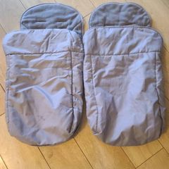 2 x footmuffs