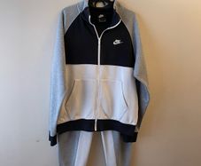 Nike tracksuit (medium)