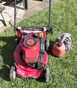 Harry Petrol Lawnmower (no catcher box)