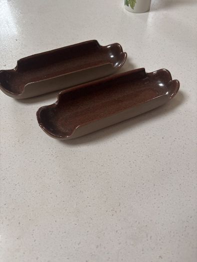 Vintage- Mid Century Corn on the cob pottery dish - 21.5 cm by 6 cm