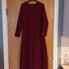 Bee Bee Burgundy  Dress     S.12.   New.