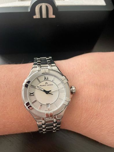 Swiss Maurice Lacroix Aikon unisex men's women's watch 35mm