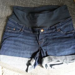 Maternity shorts H&M