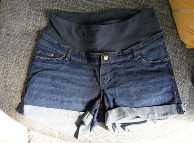 Maternity shorts H&M