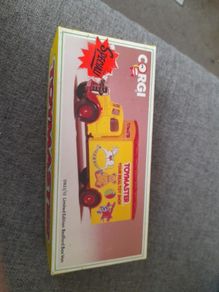 Toymaster limited.edition Bedford box van