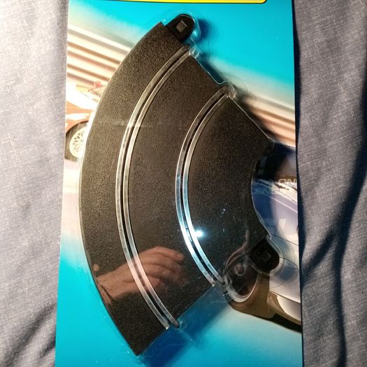 Scalextric C8201: 2x New Radius 1 Curve Track - 90 degrees. ( r1 )