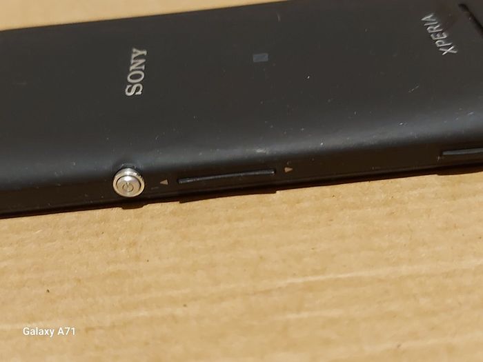 Sony Xperia M, Model C1905 in excellent cosmetic condition, Pin Locked, For parts or repair