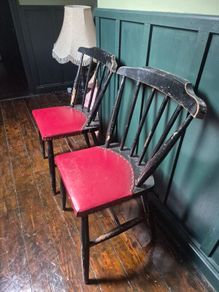 2 Vintage chairs A pair of matching Midcentury wooden Vintage chairs